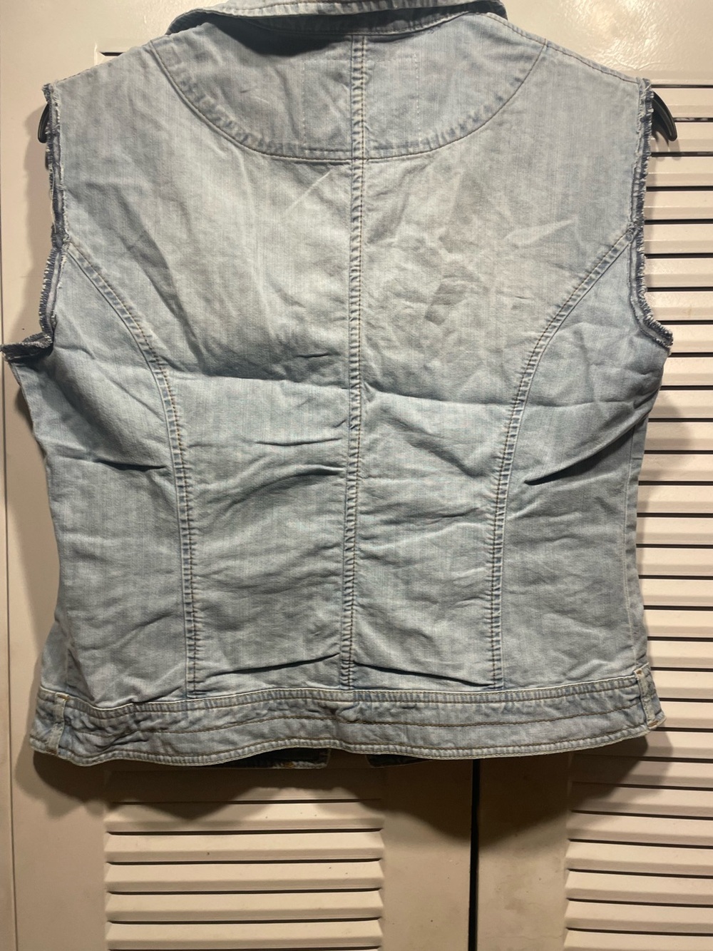 Comfort Denim Women’s Light Blue Denim Vest - Picture 5 of 7